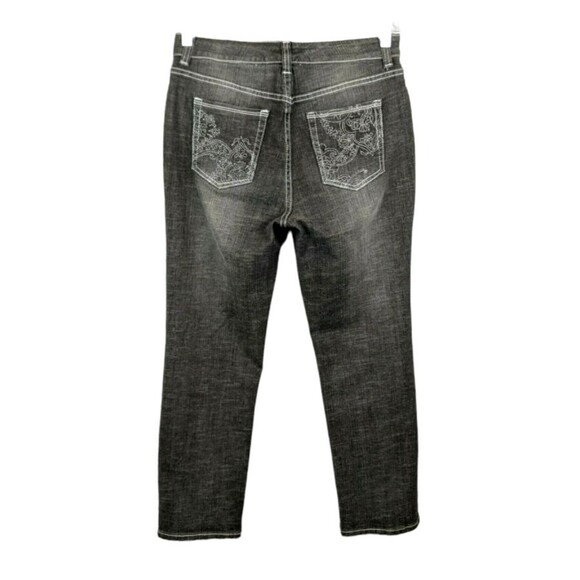 Chico's Platinum Gray Denim Straight Leg Jeans Size 6 (0.5) Embroidered Pockets - Picture 2 of 8